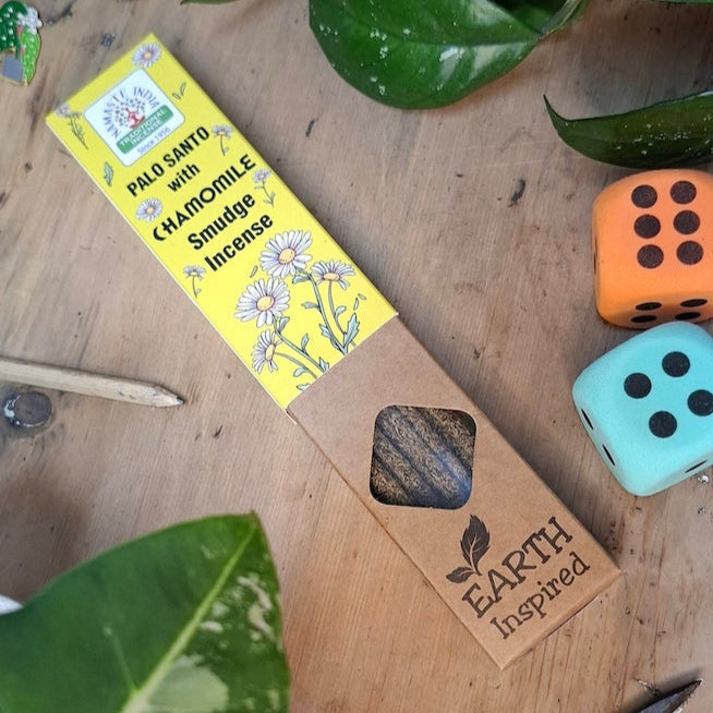 Vonné tyčinky Namaste India - Palo Santo & Chamomile / Palo Santo a Harmanček